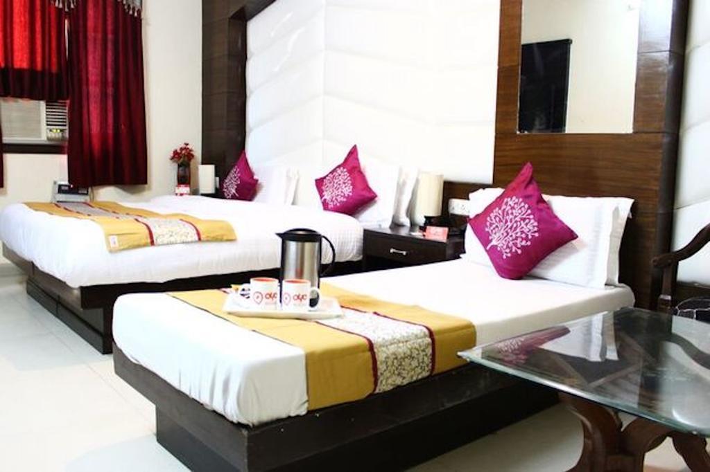 Hotel Unistar New Delhi Extérieur photo