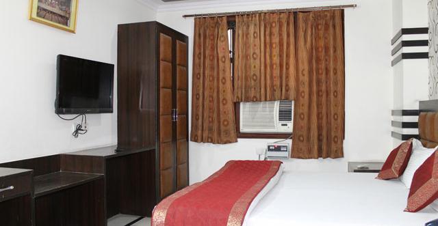 Hotel Unistar New Delhi Extérieur photo